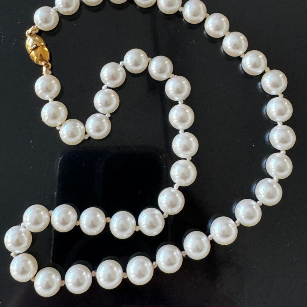 Vintage Monet Faux Pearl Necklace Knotted 16.5 inch 1960s